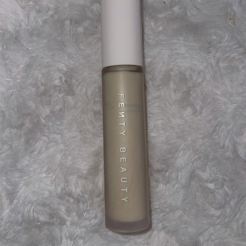 fenty Beauty PRO FILT'R INSTANT RETOUCH CONCEALER
